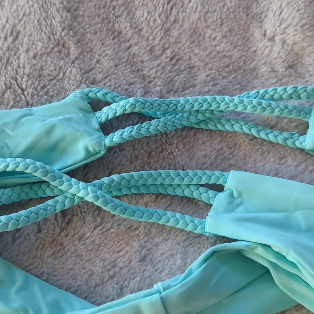 Frankies Bikinis brand new